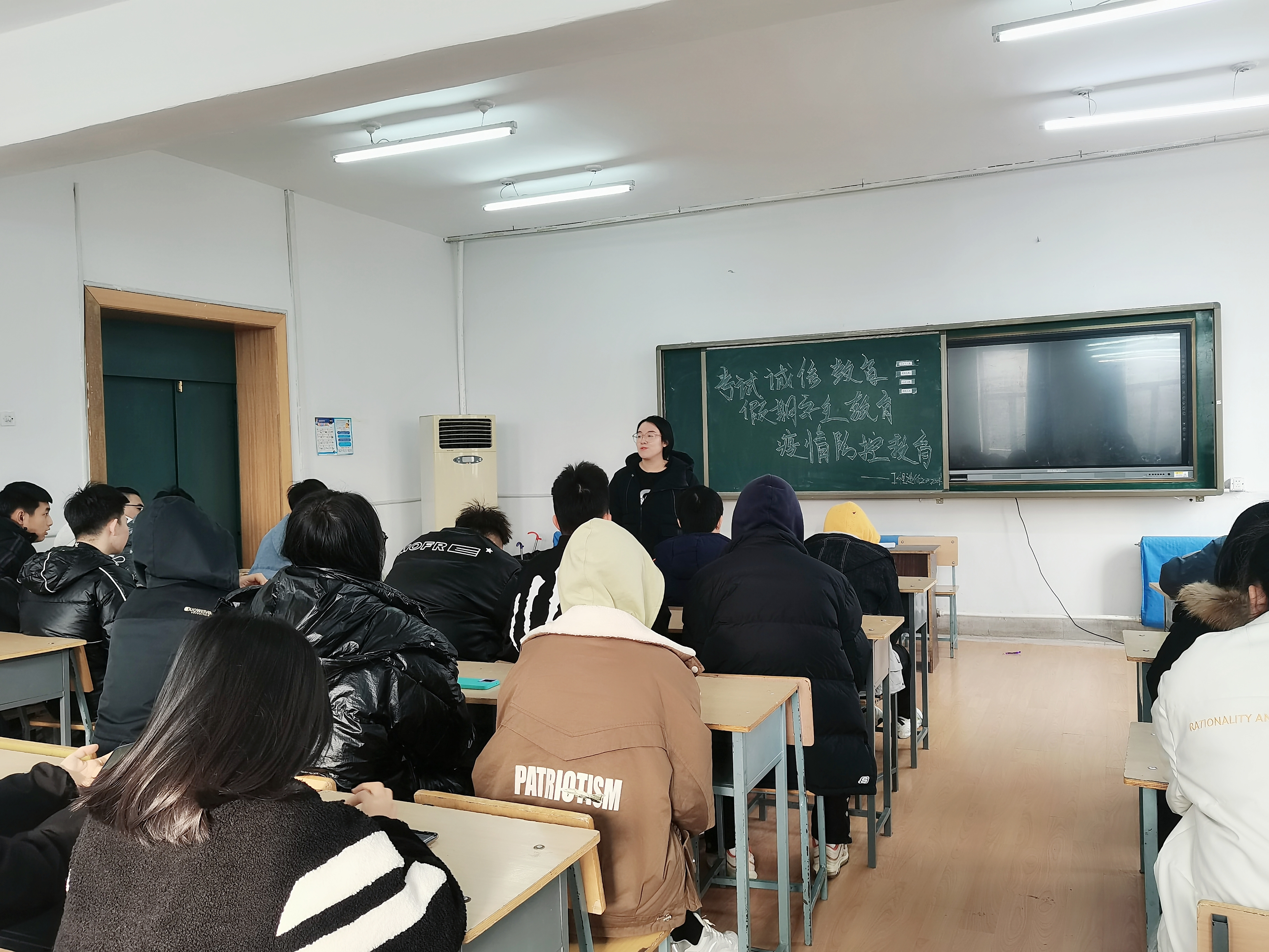 图片2.jpg 图片2.jpg